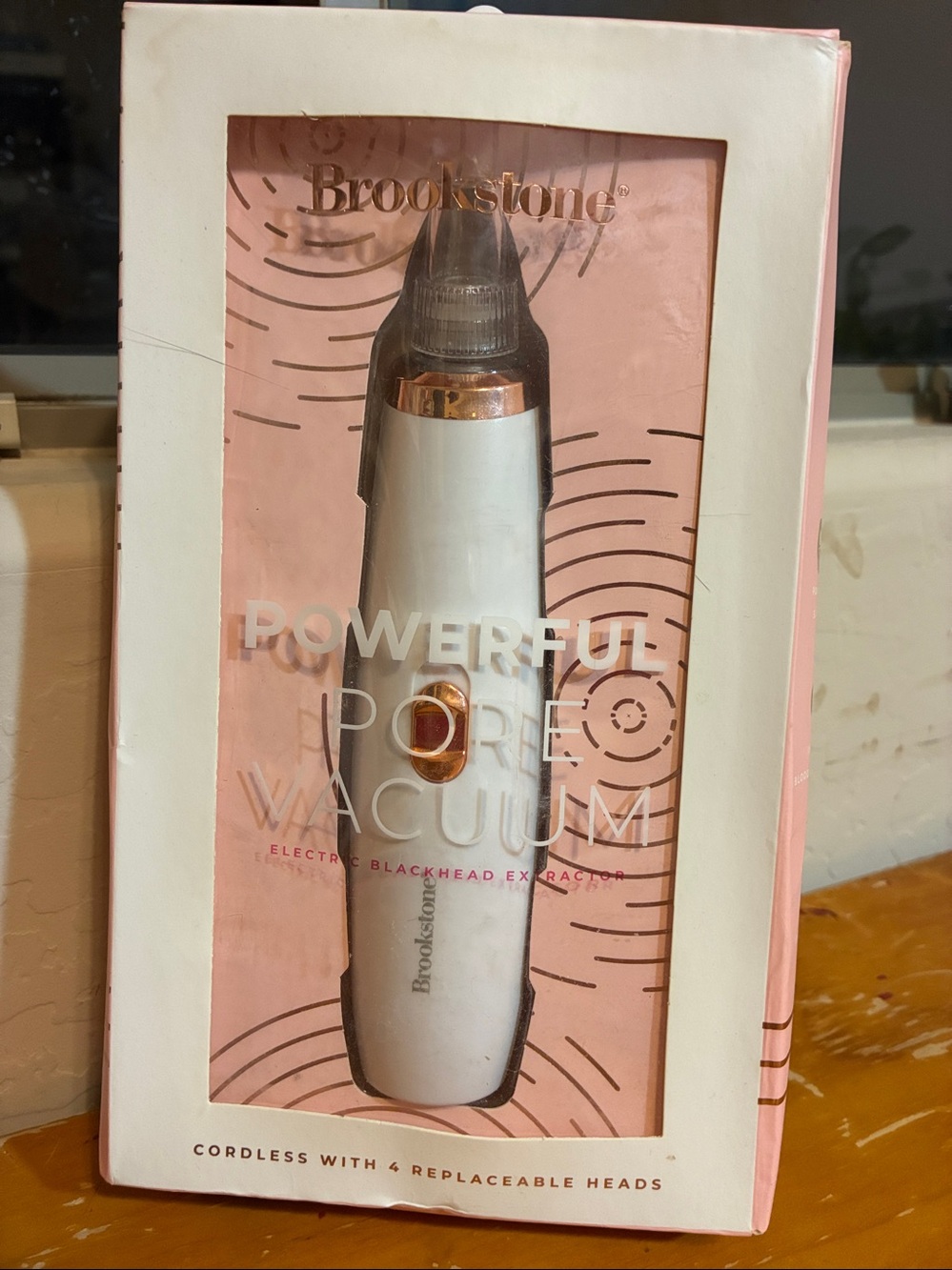 Pore Vacuum white with Rose Gold Trim  Brookstone
